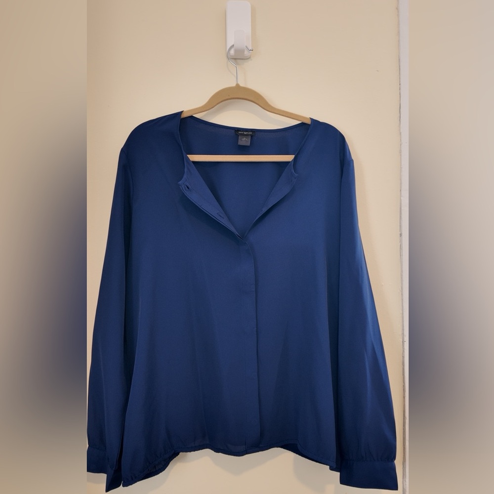 Ann Taylor Navy Blue Button Down Blouse Women’s XL Workwear Office Career Top